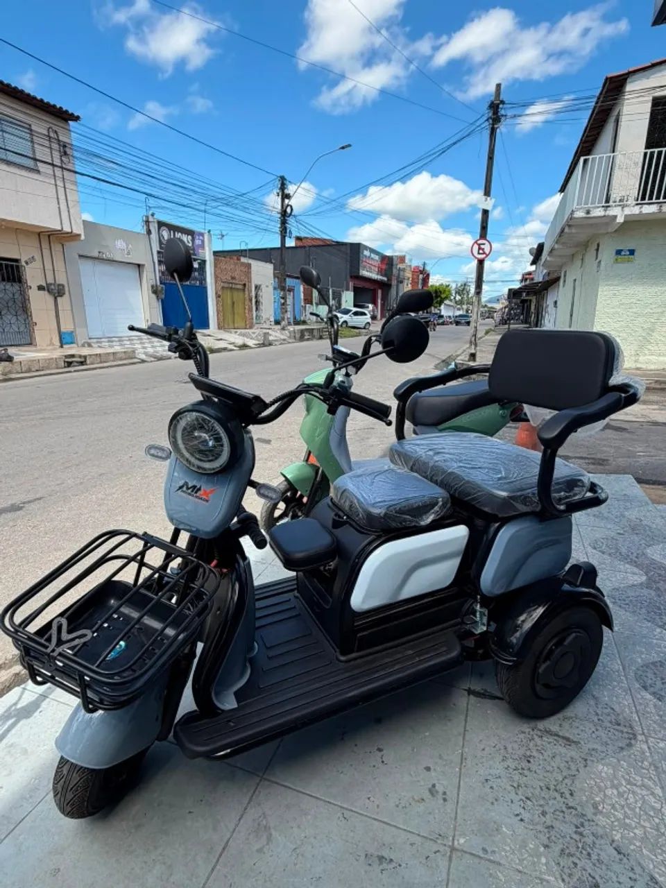 TRICICLO ELETRICO 