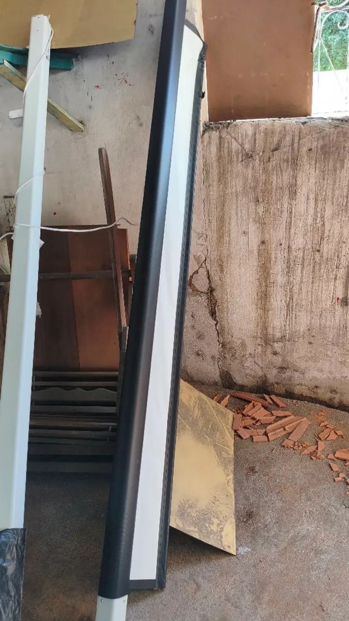 Tela de projeção COM DEFEITO LEIA