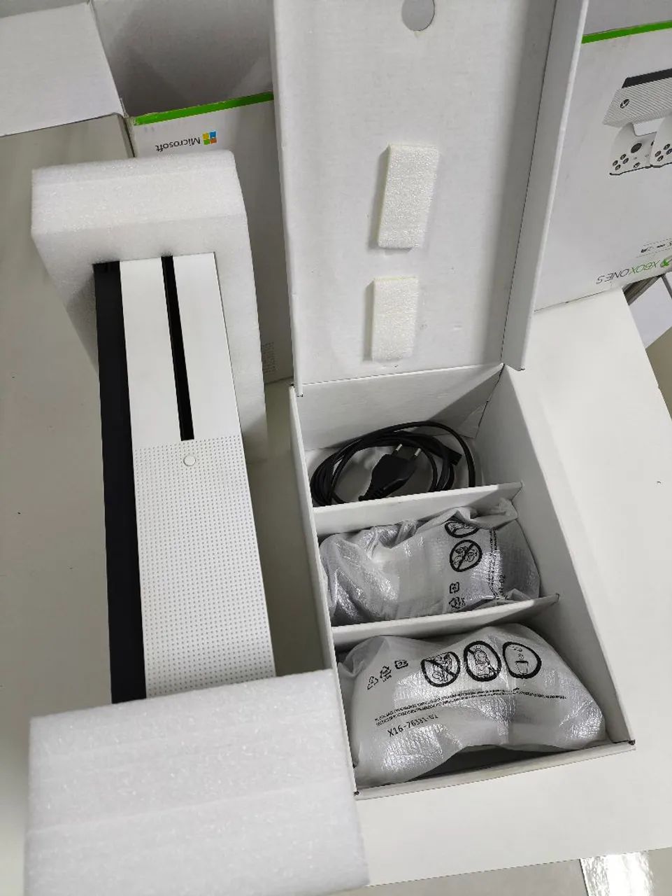 Vendo Xbox one s completo  - Foto 4