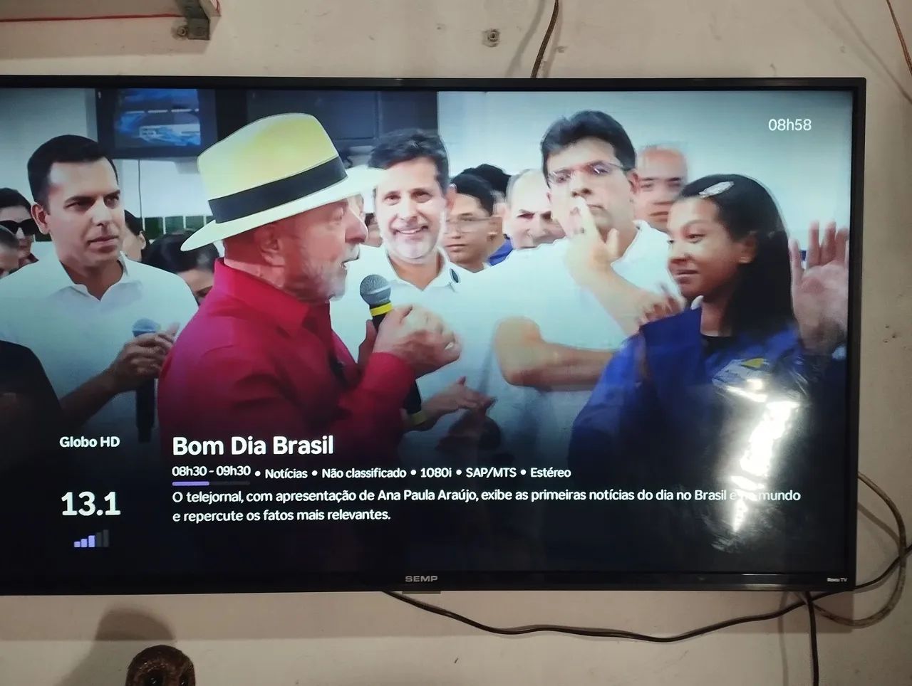 Tv TCL Roku smart de 43 polegadas semi nova completa  - Foto 4