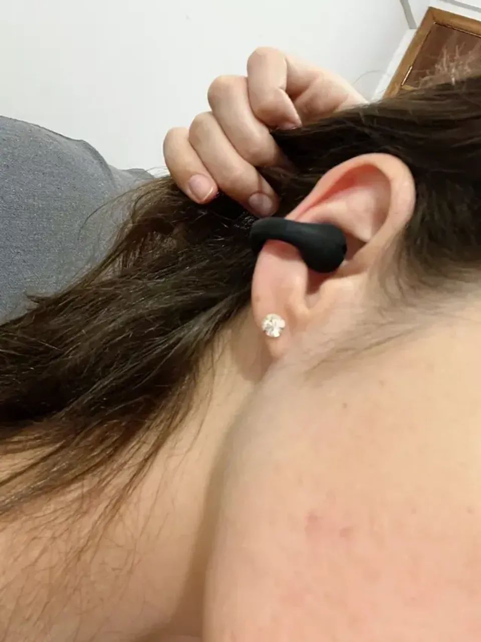 Fone Bluetooth Earcuff - OUÇA sem prejudicar seus OUVIDOS - Foto 2