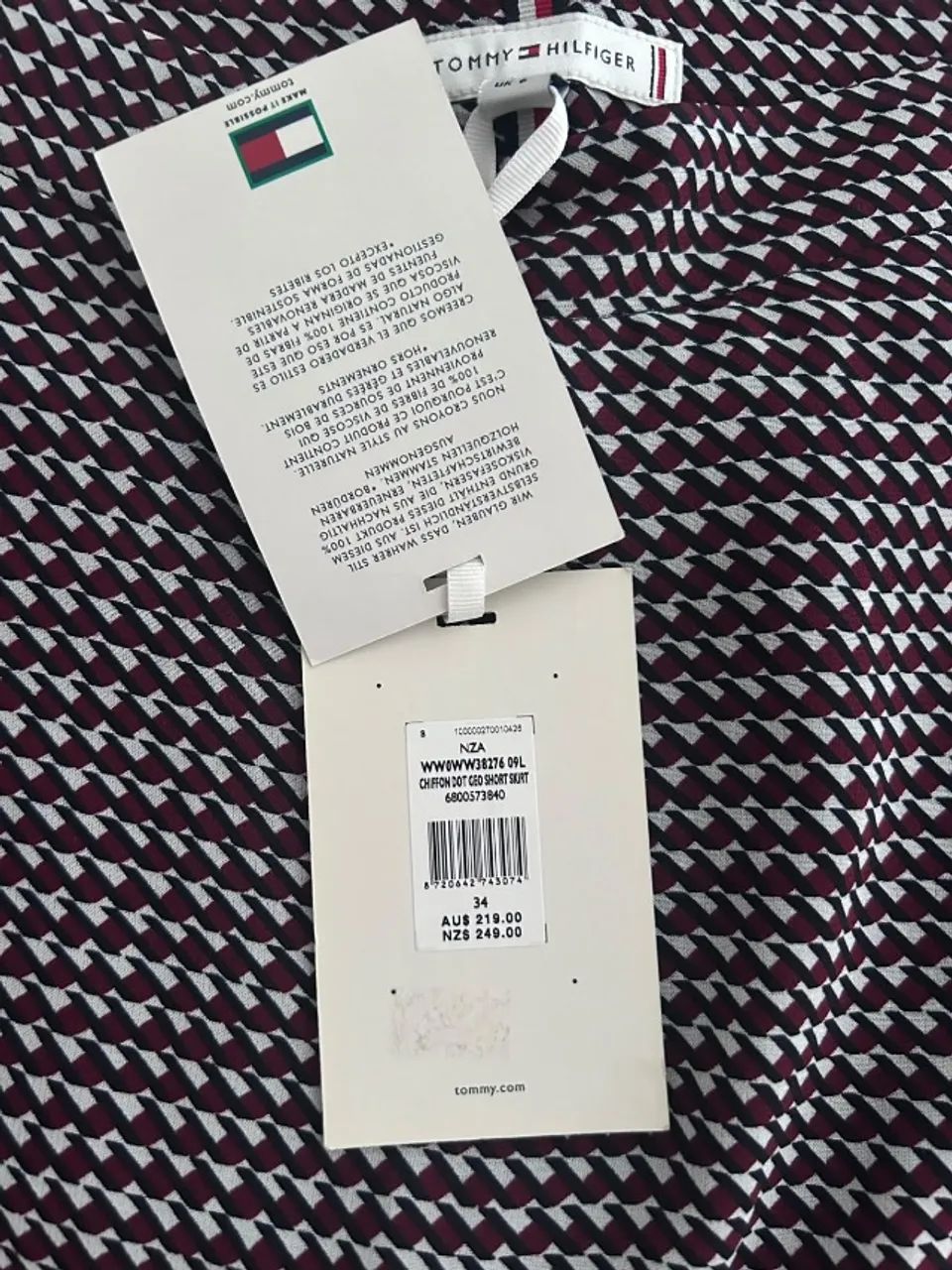Saia da Tommy Hilfiger - Nova - Foto 4