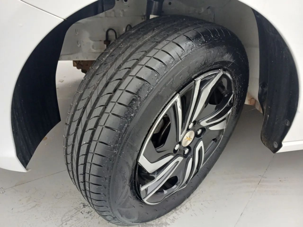 Chevrolet Onix Hatch 1.0 12V Flex Mec. 4P, foto 11 de 18