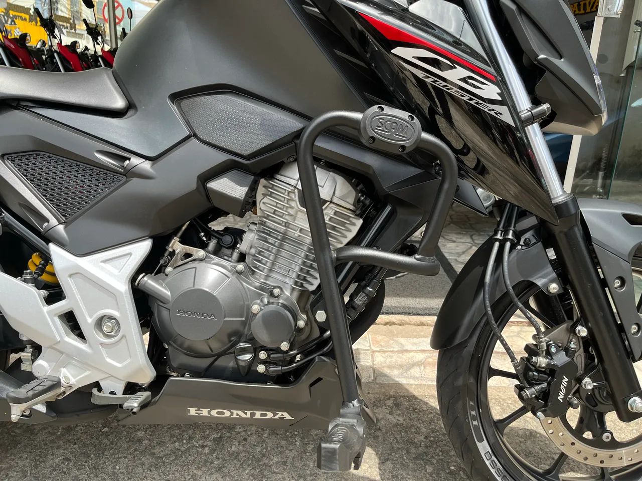 Honda Cb Twister 300 CBS 2025/2025 6.600 KM - Foto 3