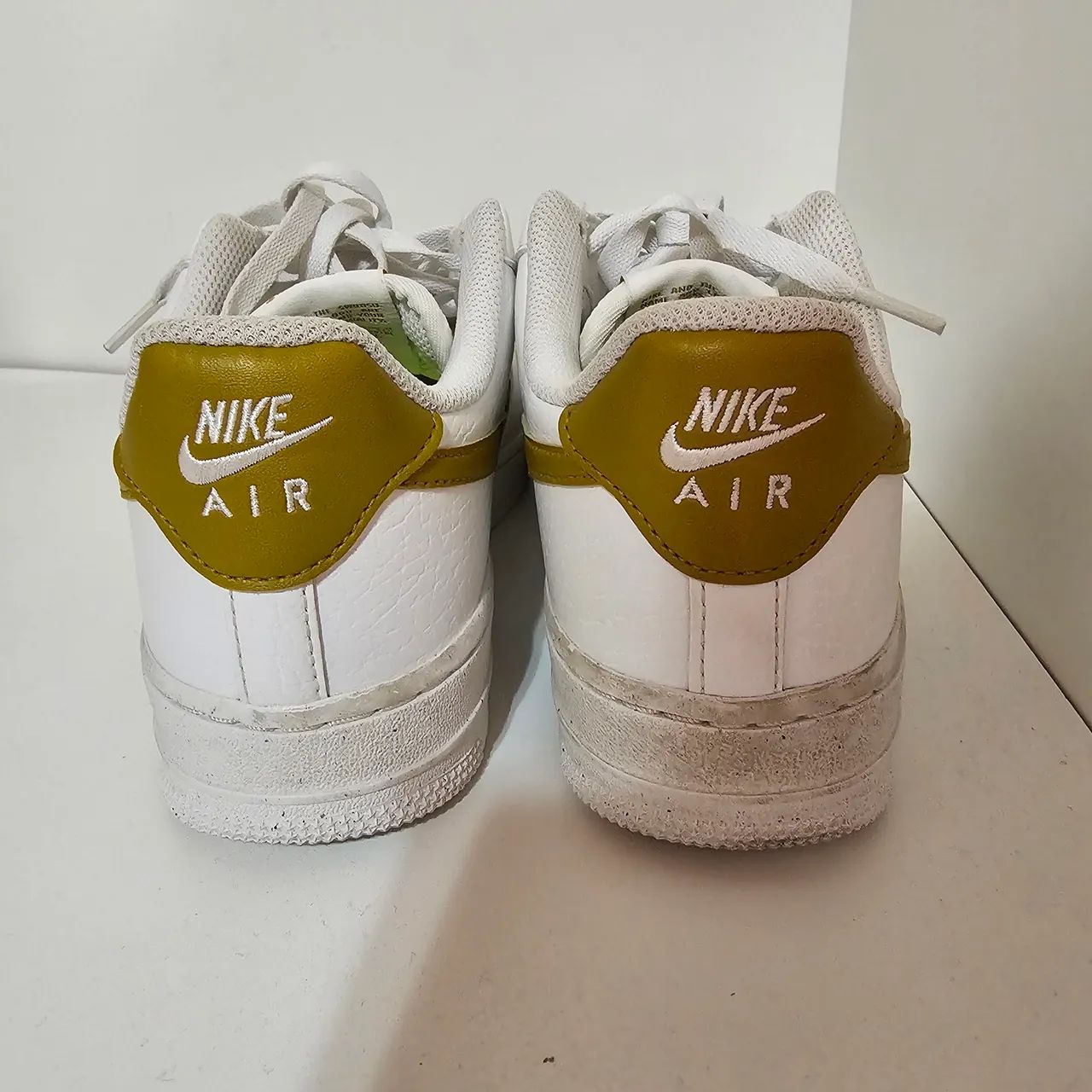 Air force 1 branco e dourado - Foto 5