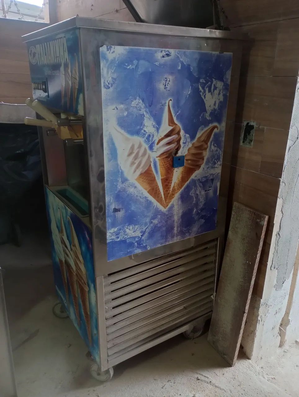 Máquina de sorvete 