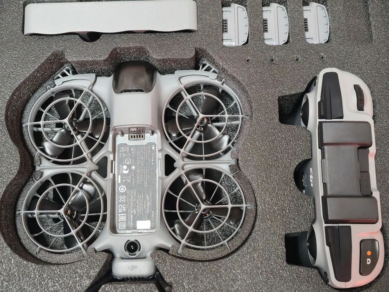 Drone Neo 2 DJI Fly More Combo - Foto 3