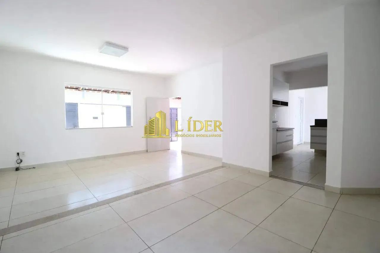 EXCELENTE CASA NO CIDADE JARDIM