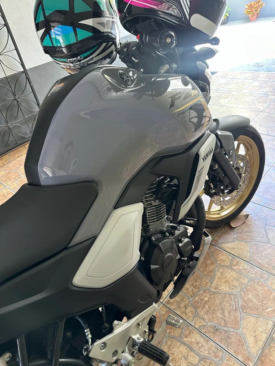 Fz 15 zero vendo ou troco 