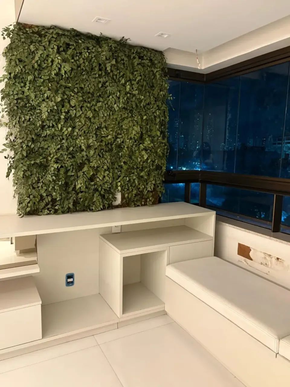 Alugo Apartamento com 4 suítes na Ilha do Retiro