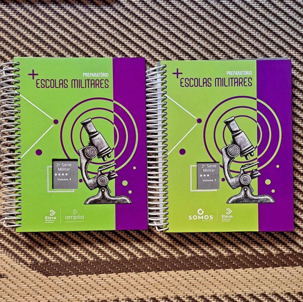 Livros e apostilas colégio Elite pré Militar e outros 
