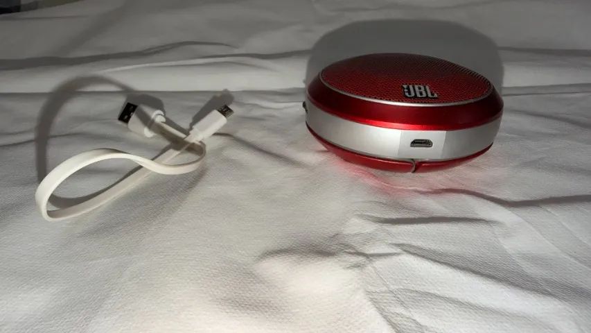 Caixinha de som JBL Micro Wireless vermelho - Foto 4