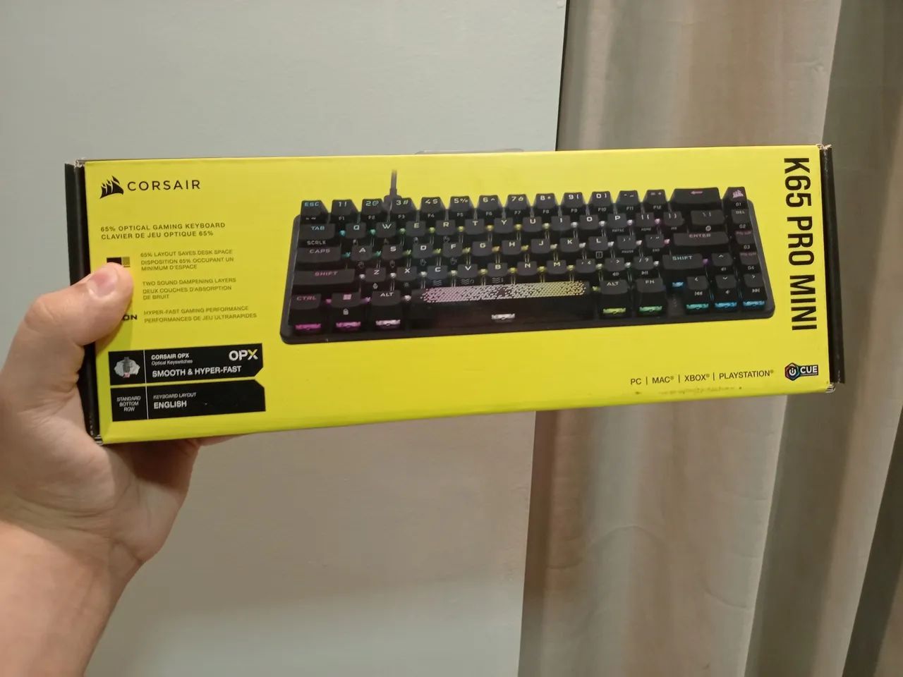 Teclado Mecânico Corsair K65 Pro Mini