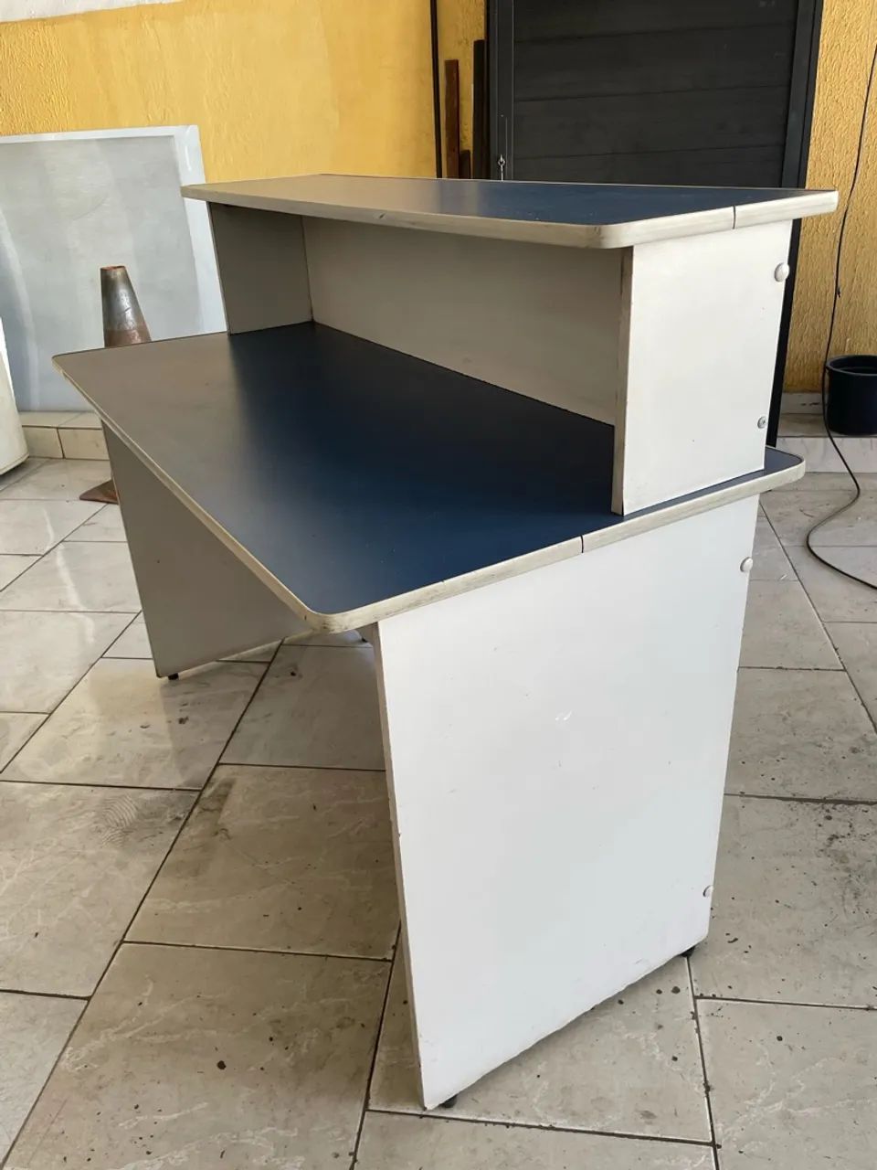 Mesa / Escrivaninha - Foto 4