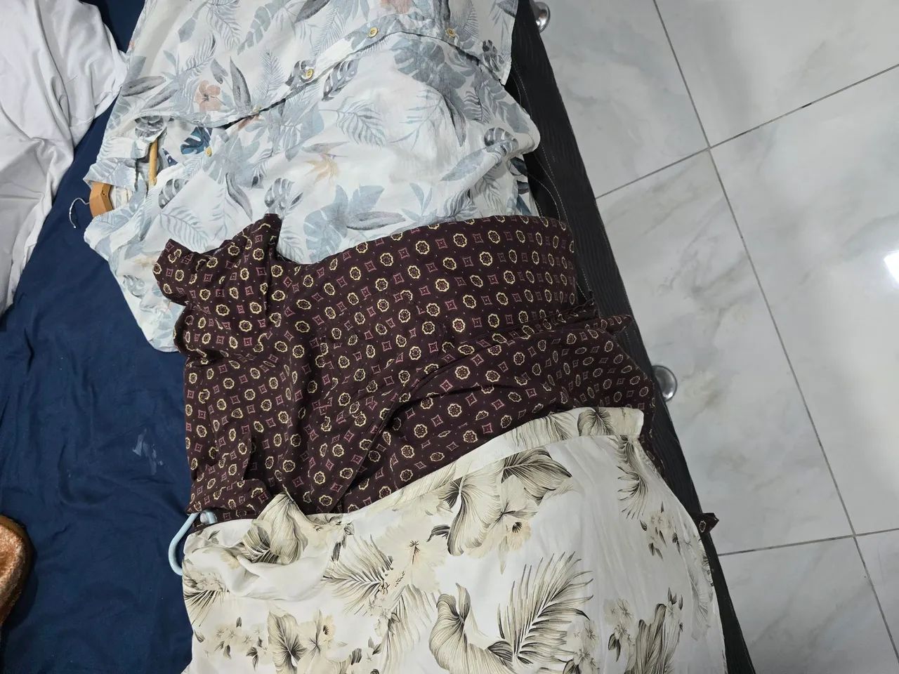 Blusas florais tamanho G - Foto 3