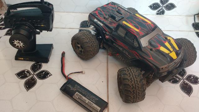 Automodelo Savage elétrico