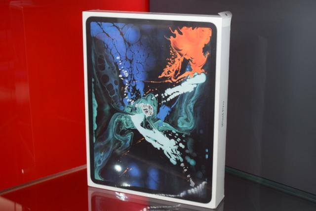 Apple iPad Pro 12.9" 64GB Wi-Fi + 4G Silver MTHP2LL/A - Produto Novo, Lacrado