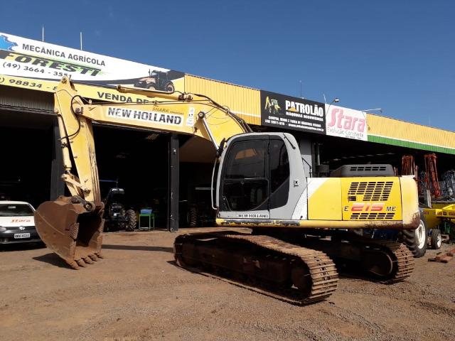 Escavadeira Hidráulica New Holland Modelo E215ME Ano 2008 - Foto 4