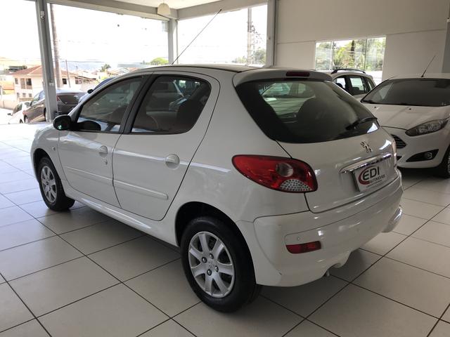 Peugeot 207 XR 1.4 Flex 2013 - Foto 6