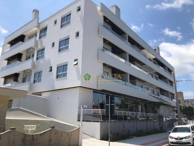 Apartamento com 3 dormitórios sendo 1 suíte, com 2 vagas de garagem e vista mar.