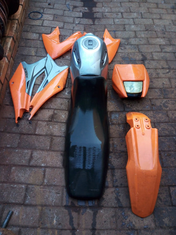 Kit de carenagem pra moto de trilha