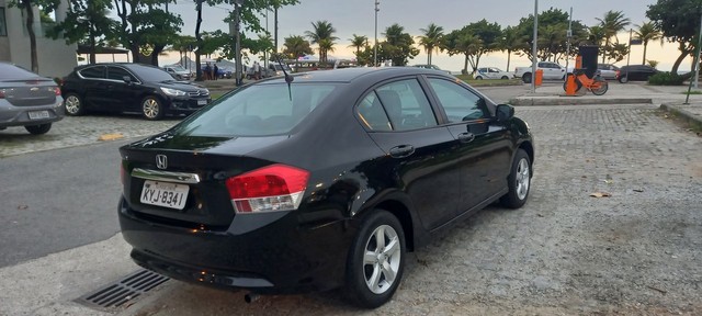HONDA CITY DX AUT. 2011  71MIL KM 