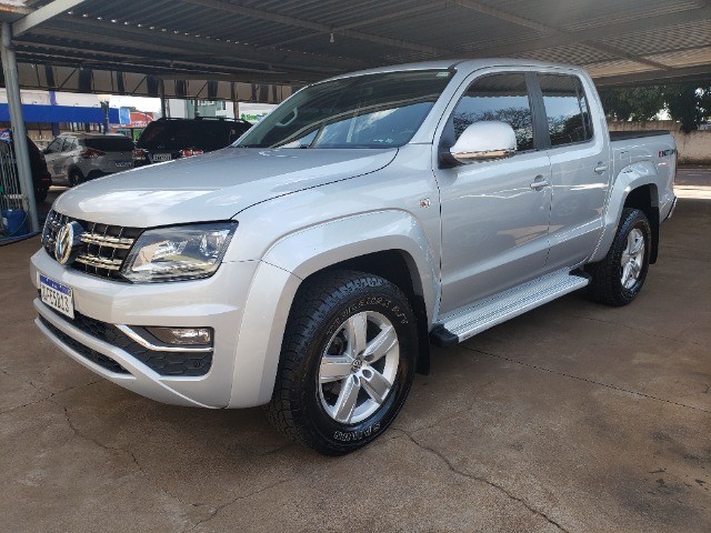 VOLKSWAGEN AMAROK HIGHLINE 2.0 AUT. DIESEL 4X4 180CV