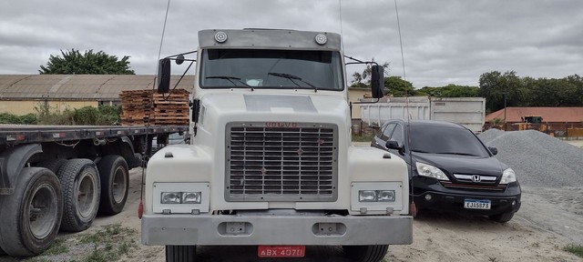 VENDO OU TROCA. POR TRUK
