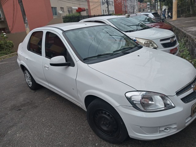 VENDA PRISMA 2011 MODELO 12