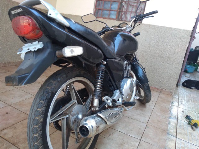 MOTO YES PRETA ANO 2010 UNICO DONO