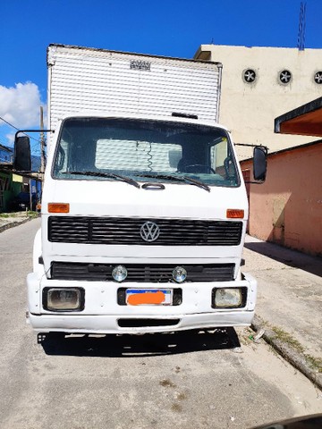 VENDO OU TROCO CAMINHÃO TOCO BAÚ
