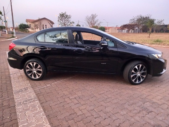 HONDA CIVIC LXR 2.0