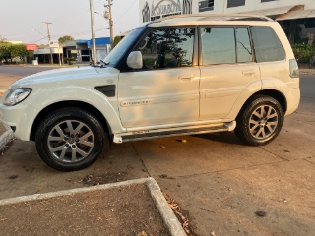 PAJERO TR4