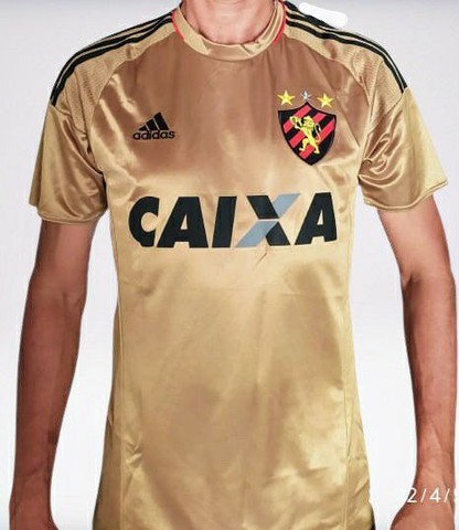 camisa sport dourada