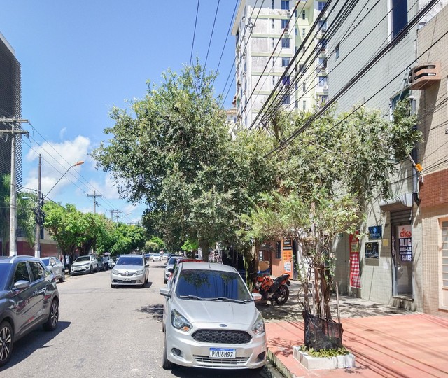 Sala em predio comercial com lavabo medindo aproxi 30,00m² - 2722 - Foto 6