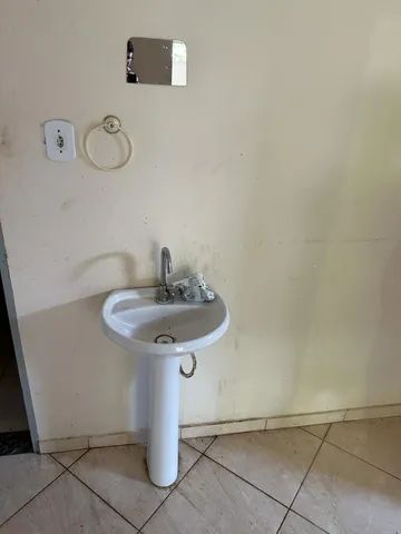 Aluga se Galpão fechado com 600m2 no Senador Hélio Campos - Foto 5