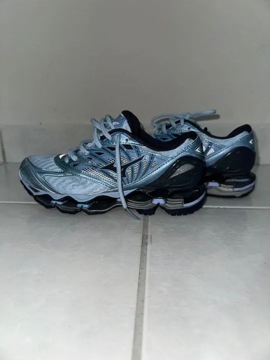 Tênis Mizuno Wave Prophecy 8 Azul bebê - Feminino - Foto 2