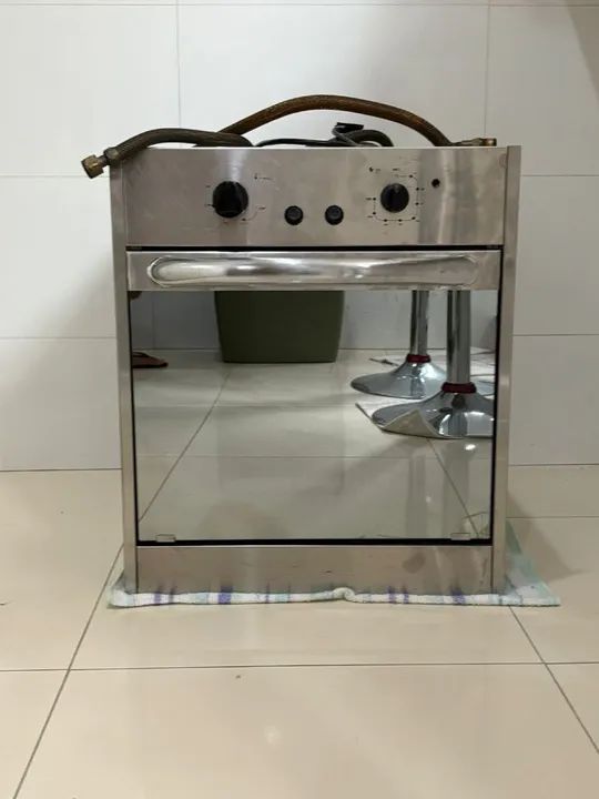 Forno de embutir a Gás 50l Venax Usado - Foto 3