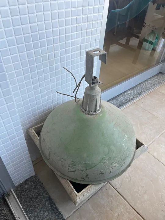 Black friday !!Luminária Industrial anos 1980!! Desapego !! - Foto 2