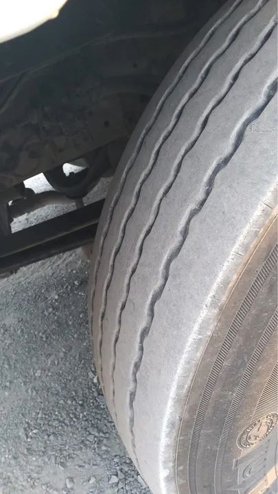 cargo  2429 bau 85 cubico  - Foto 8