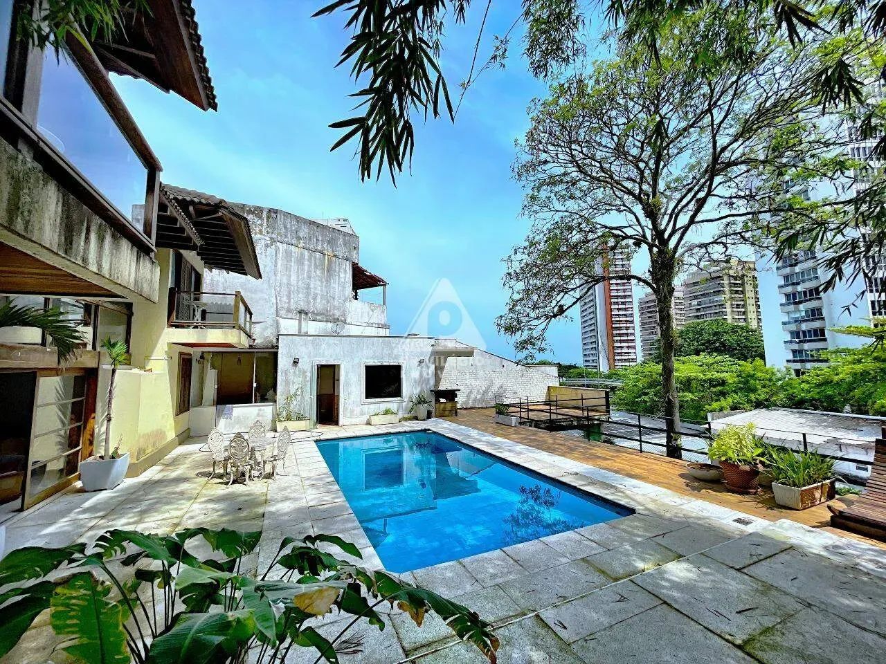 Casa em São Conrado. Espetáculo clássico da arquitetura. Projeto de Zanini. Reformada por  - Foto 3