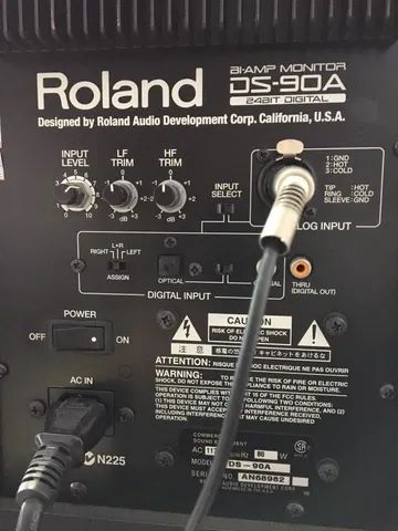 Caixas Roland Monitores DS-90A - Aparelhos de Som - Vila
