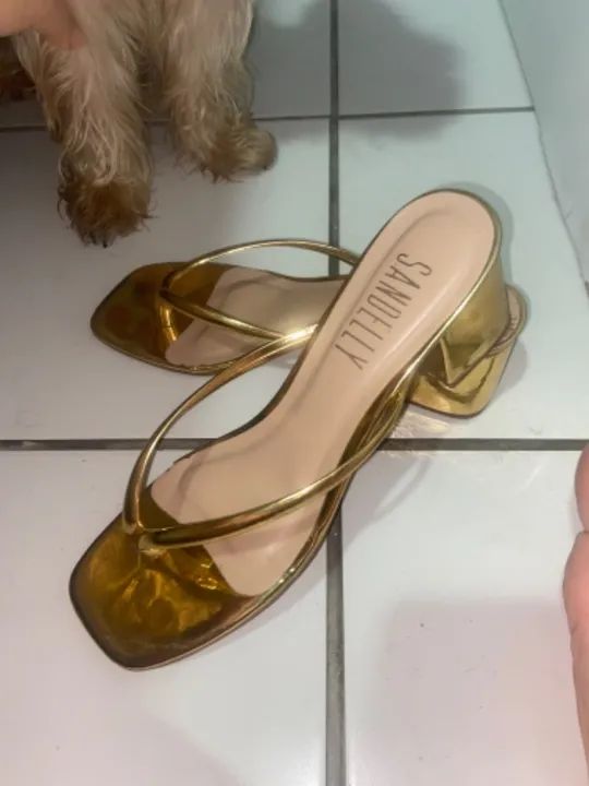 Tamanco dourado sandelly