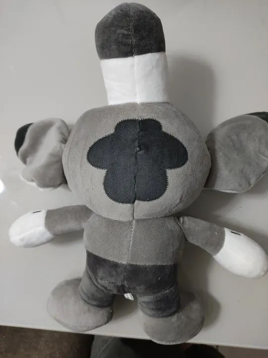 Pelúcia Stitch preto e branco - Foto 2