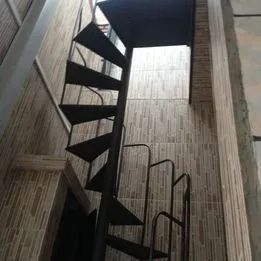 escada caracol de ferro