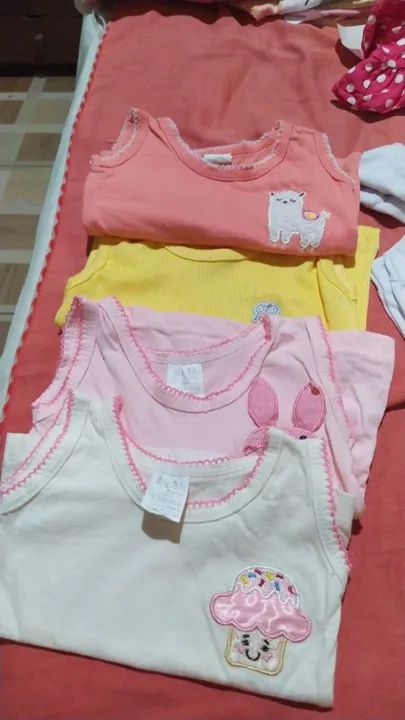 4 Blusas de algodão para menina - Tamanhos variados