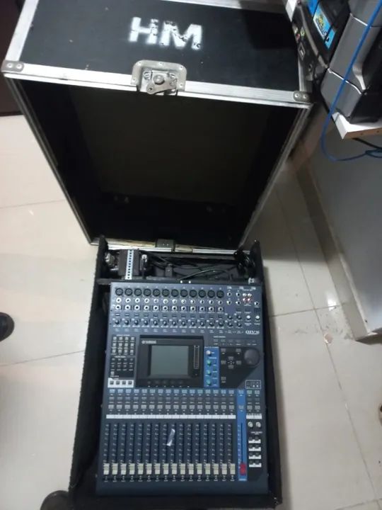 Mesa de som Yamaha 01V  - Foto 2