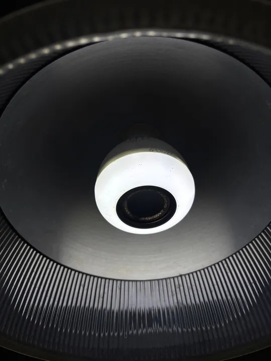 Lâmpada LED Caixinha De Som Bluetooth