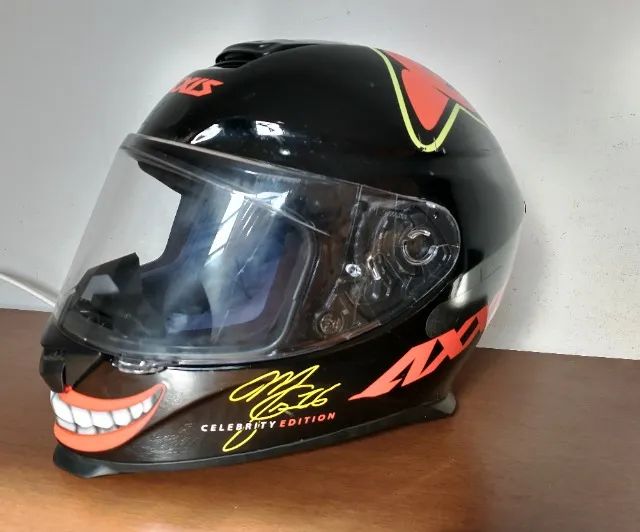 Capacete Axxis Eagle Marianny Pouco Uso Preto tamanho 60 - Foto 2