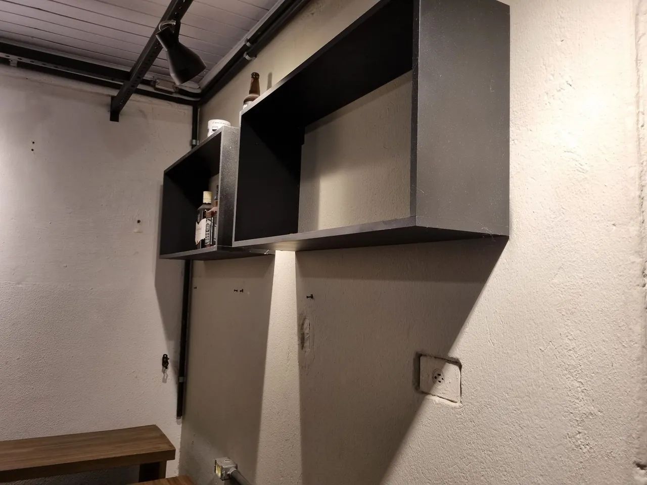 Conjunto de mesa e gaveteiro para escritório - Foto 5